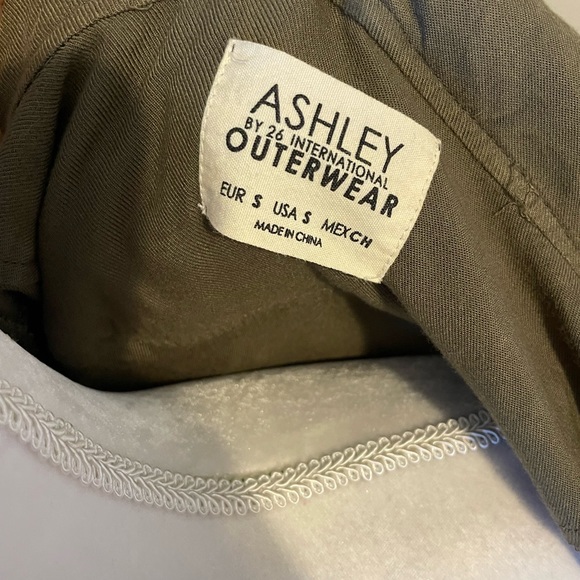 Utility jacket - Picture 3 of 4